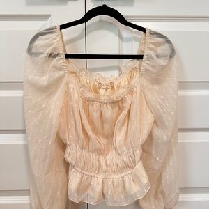 ALTAR’D STATE pale pink women’s long sleeve puff sleeve crop top